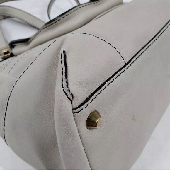 Chloé Women's Off-White Leather Tote Bag with Front Pocket. Crossbody with COA - Picture 4 of 11